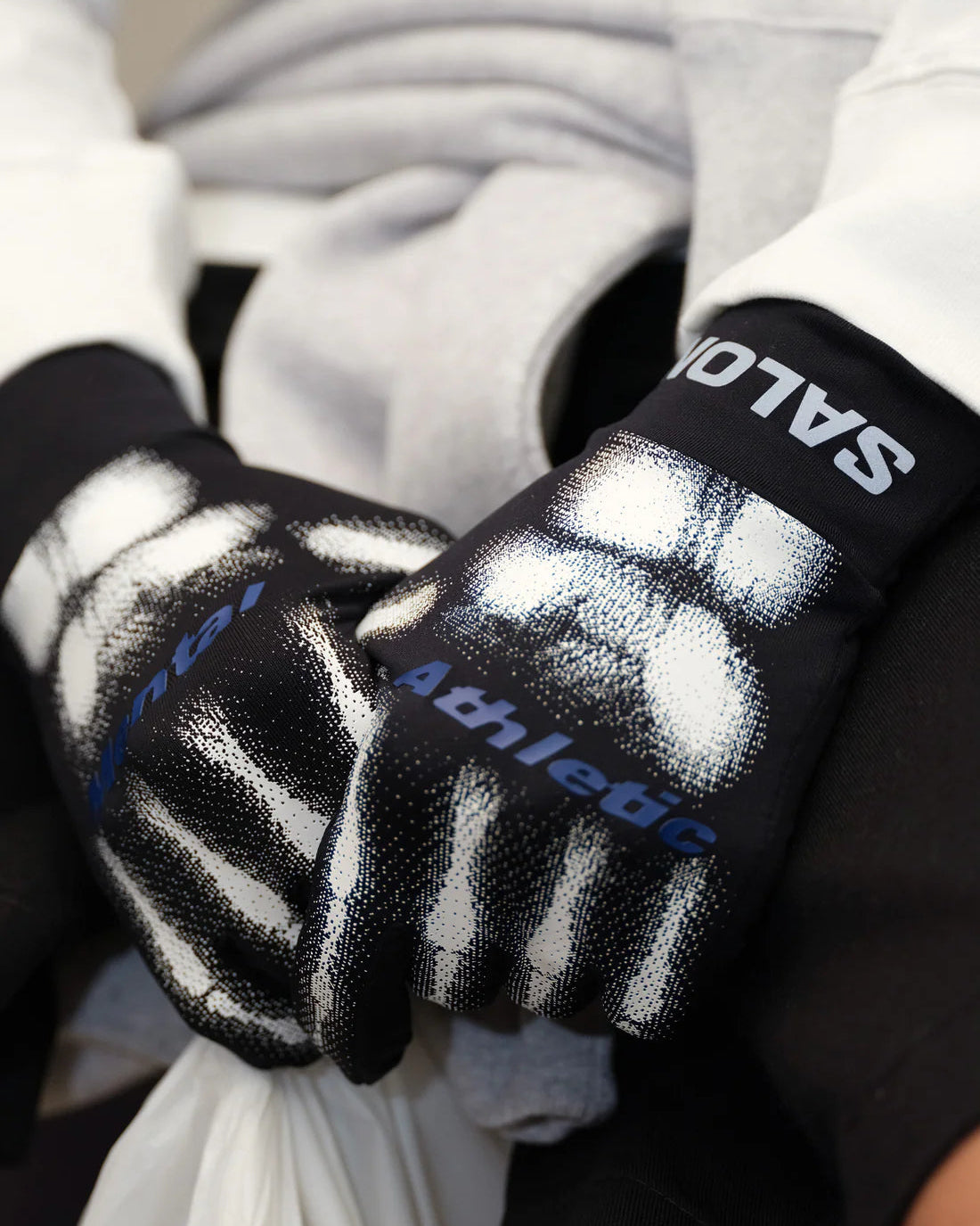 {M.Lu} Salomon x Mental Athletic Gloves