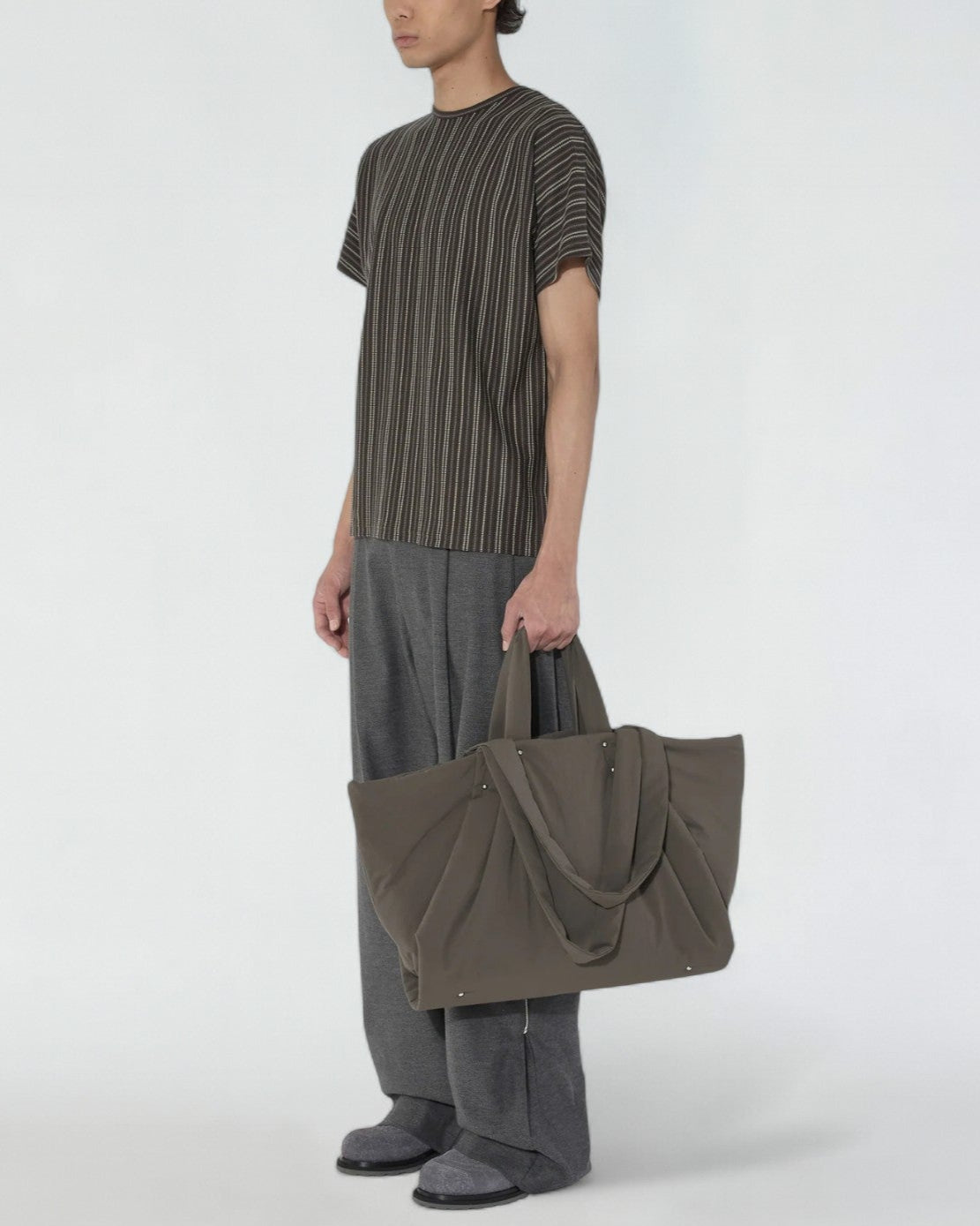 {M.Lu} _J.L - A.L_ Eon Bag