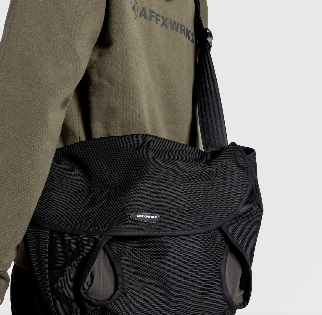 {M.Lu} AFFXWRKS Messenger Bag