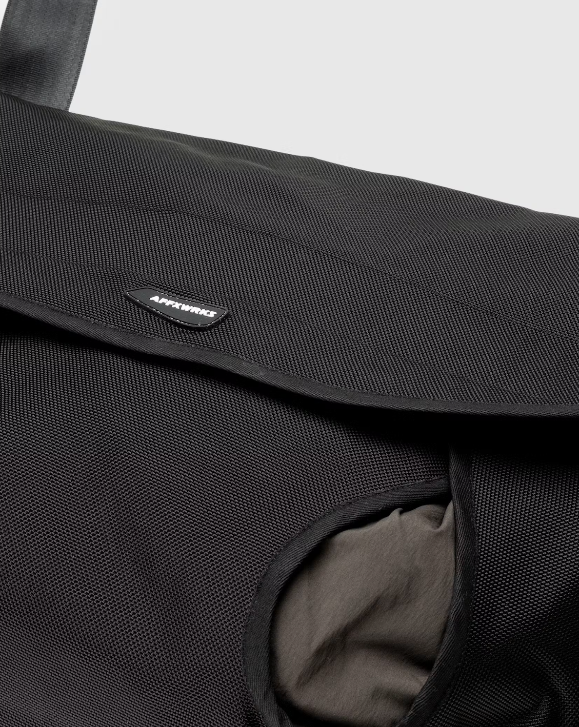 {M.Lu} AFFXWRKS Messenger Bag