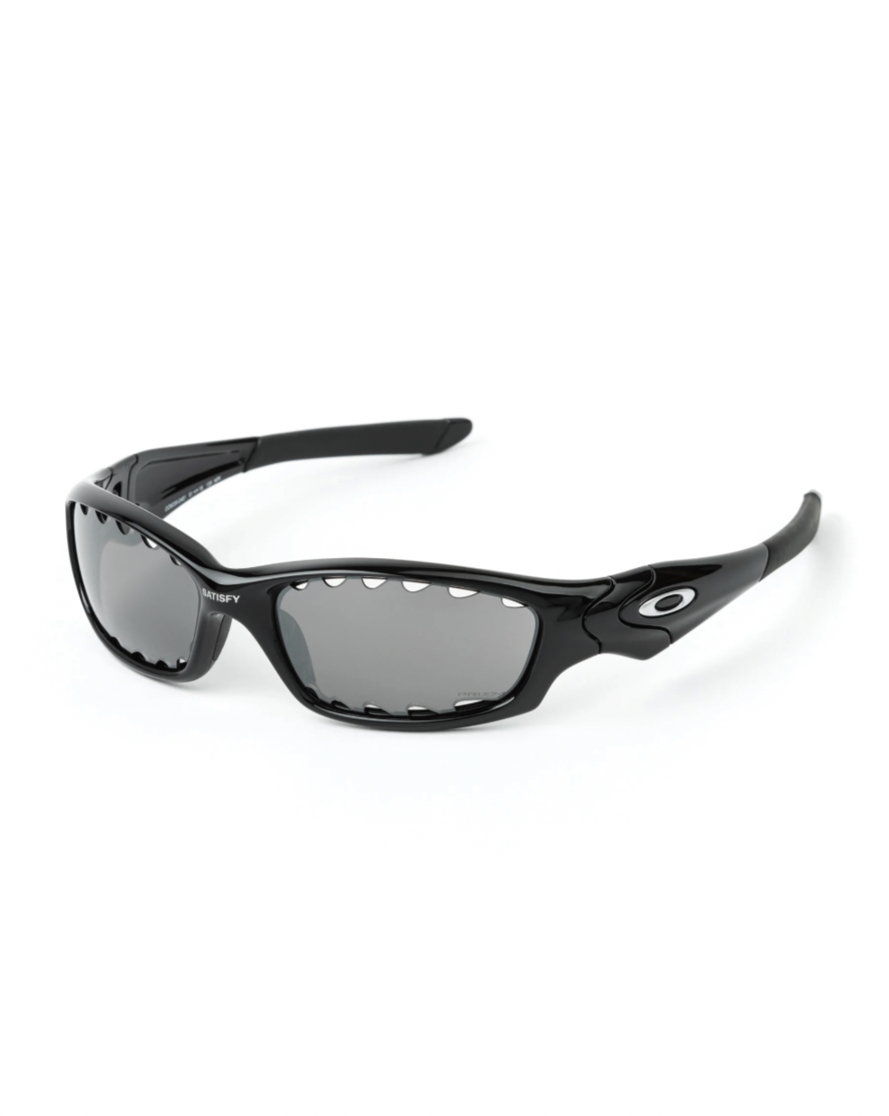 {M.Lu} Satisfy x Oakley Straight Jacket