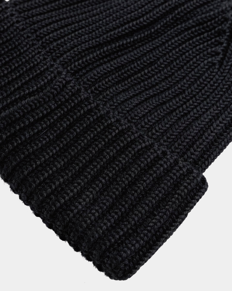 {M.Lu} C.P. COMPANY Goggle Beanie