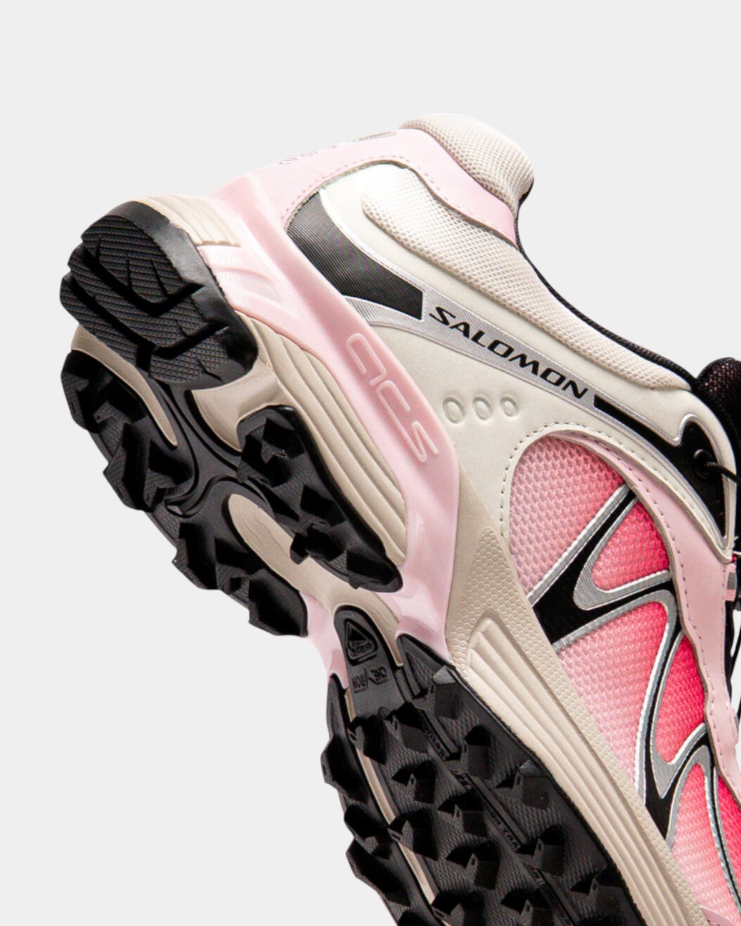 {M.Lu} Salomon XT-Whisper Sneakers