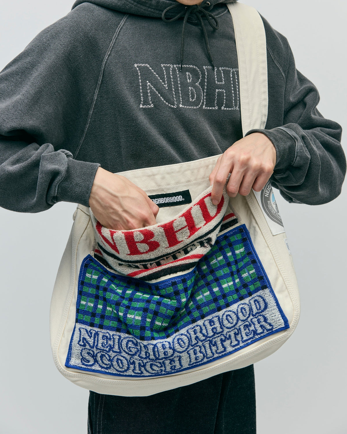 {M.Lu} Neighborhood Newspaper Messenger Bag