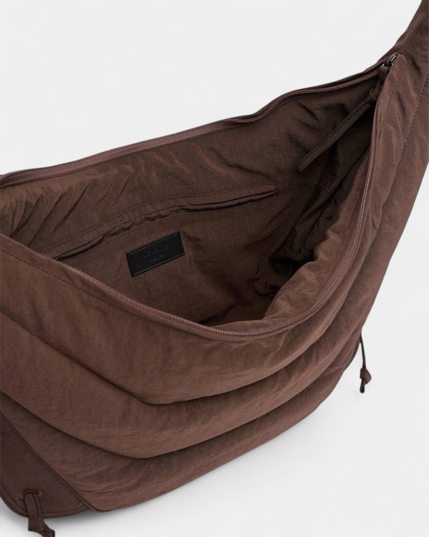 {M.Lu} Lemaire Medium Soft Game Bag Shiitake
