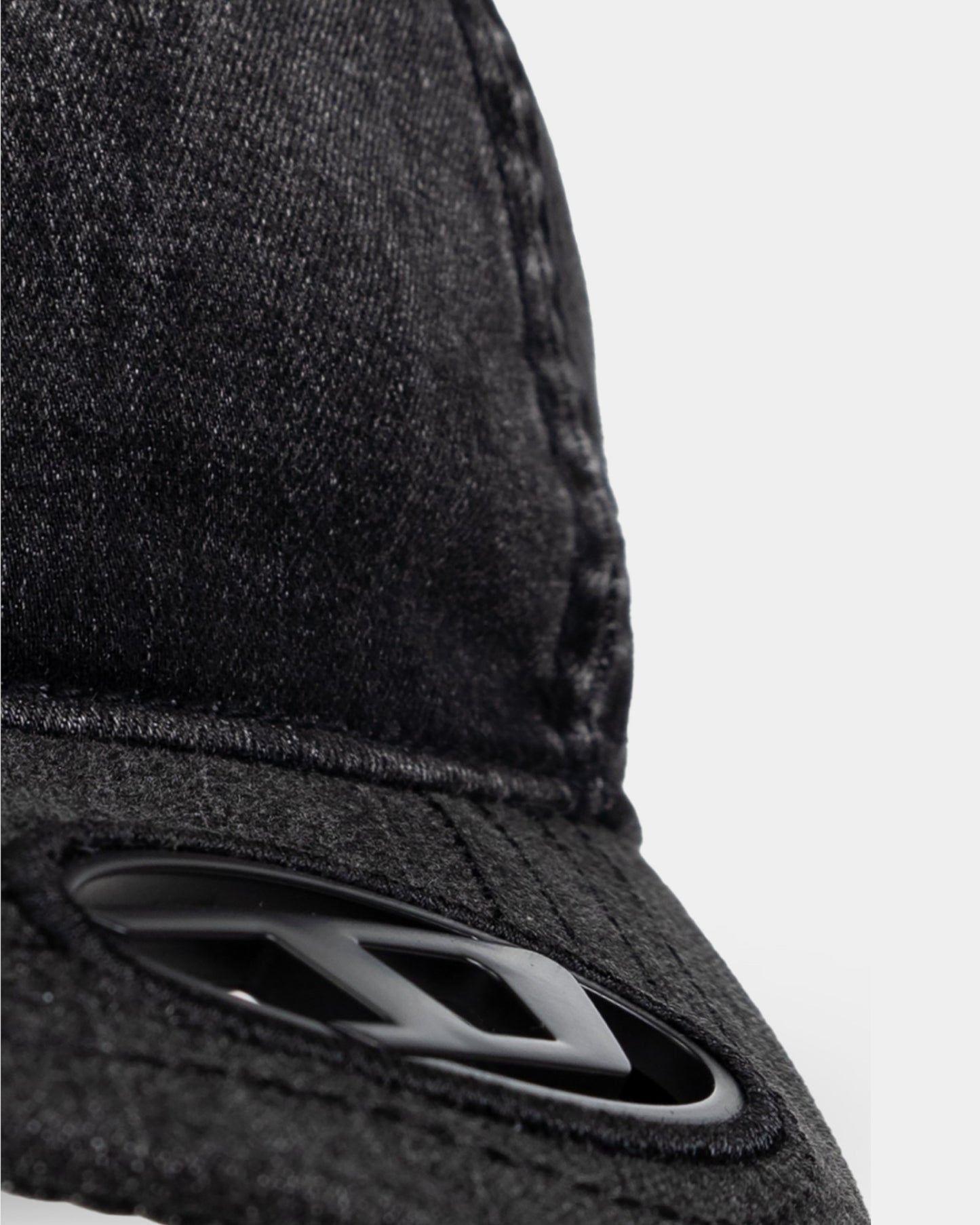 {M.Lu} Diesel C-Ewan-Plak Cap