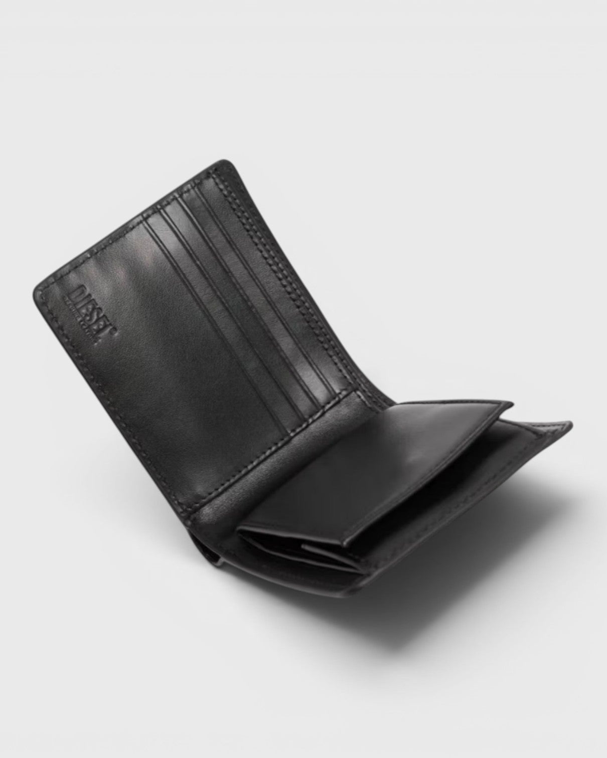 {M.Lu} Diesel Holi-D Bi Fold Wallet