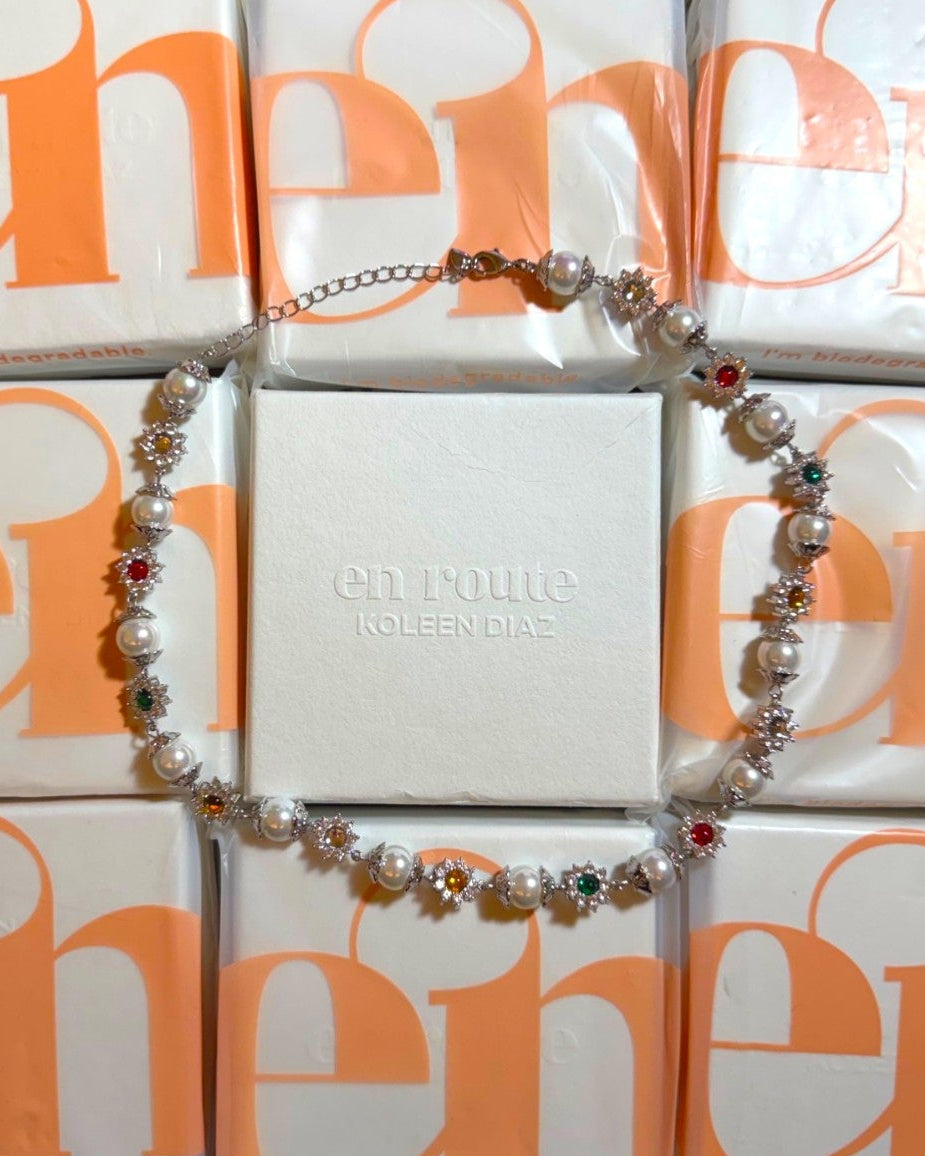 {M.Lu} en route Daisy Pearl Necklace