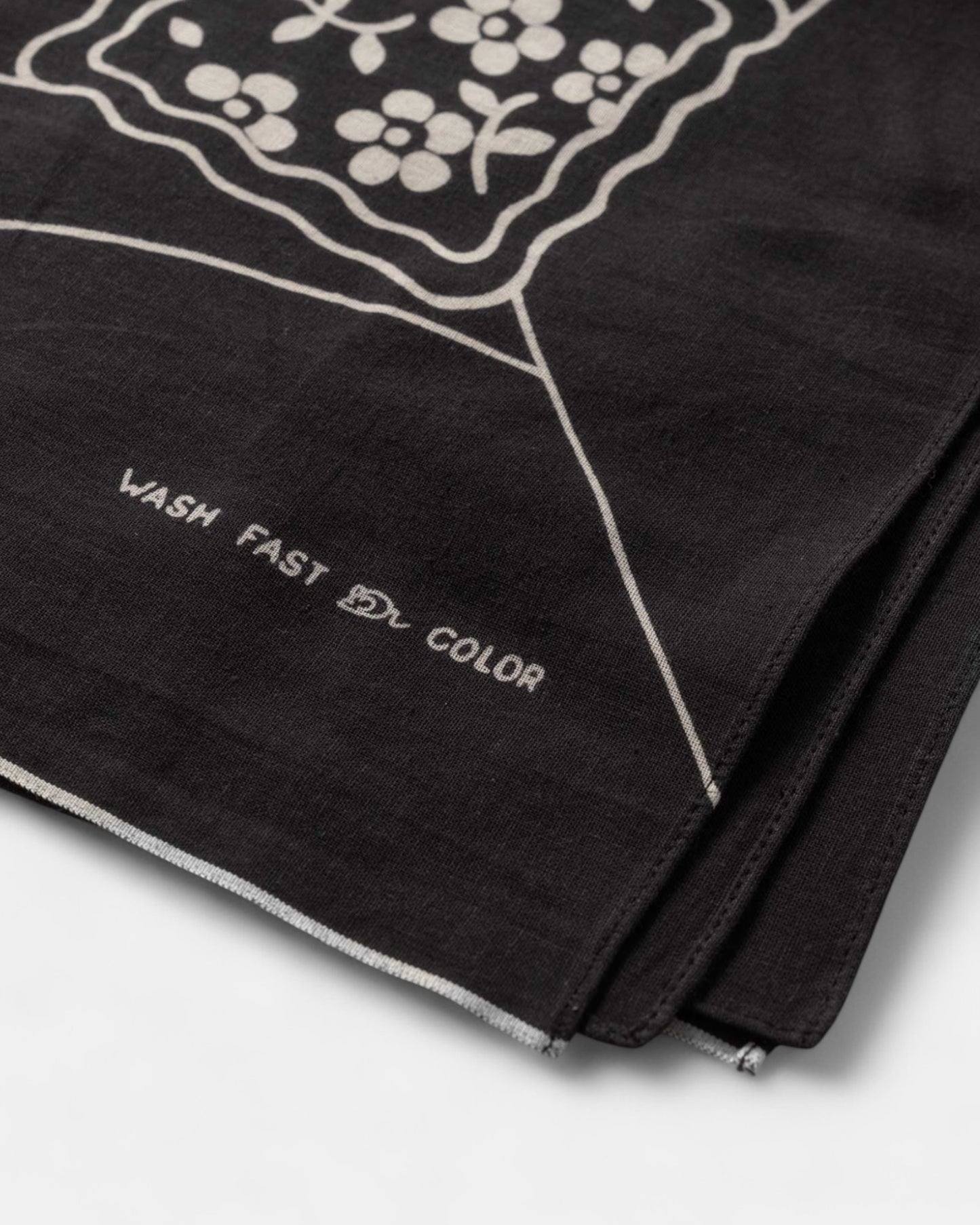 {M.Lu} Kapital Cotton Bandana