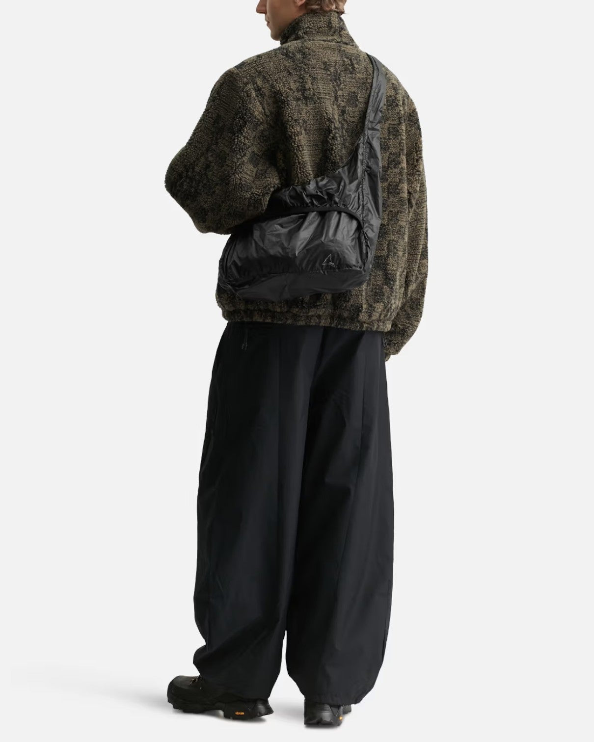{M.Lu} ROA Laki Packable Knot Shoulder Bag