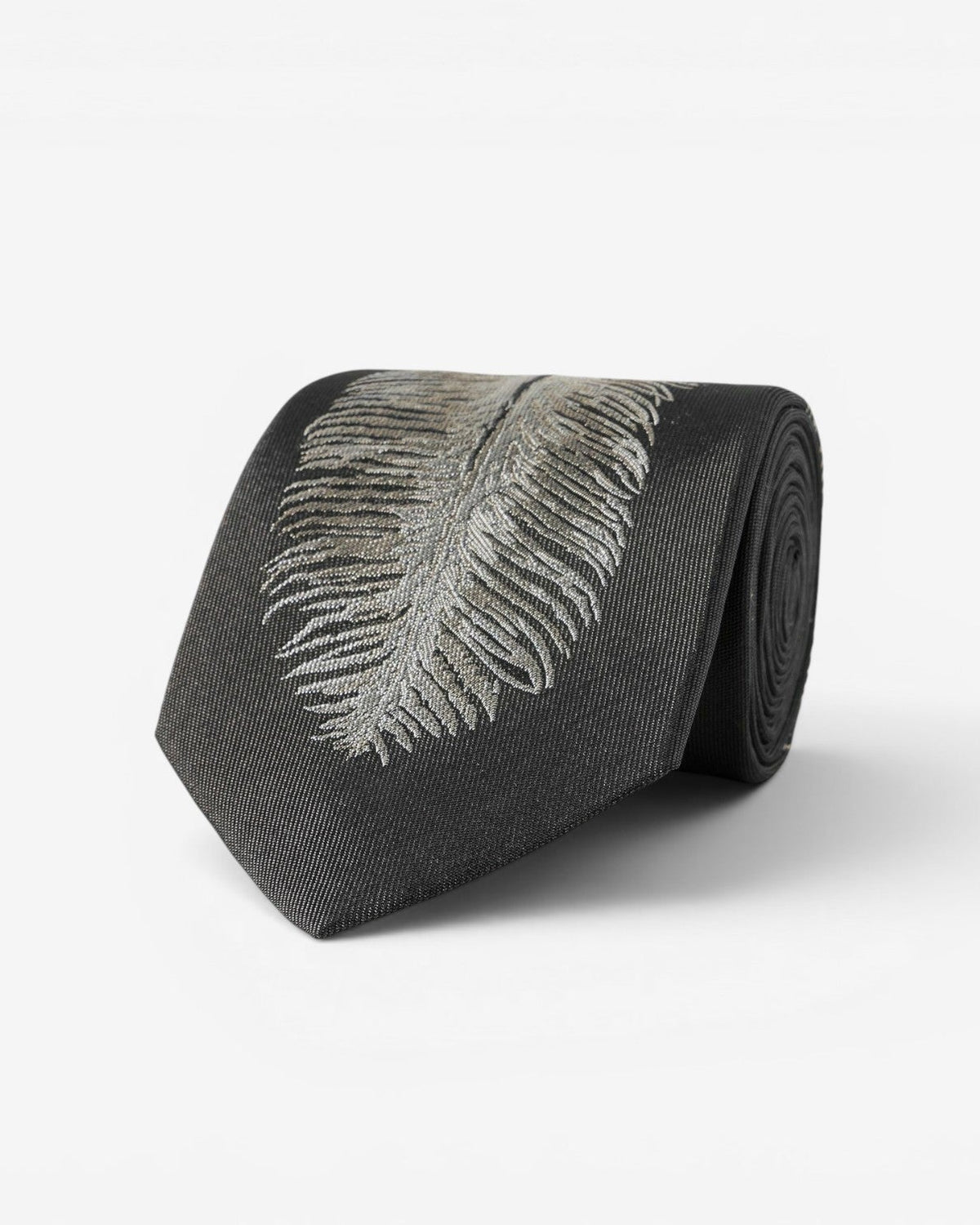 {M.Lu} Kapital Feather Silk Tie