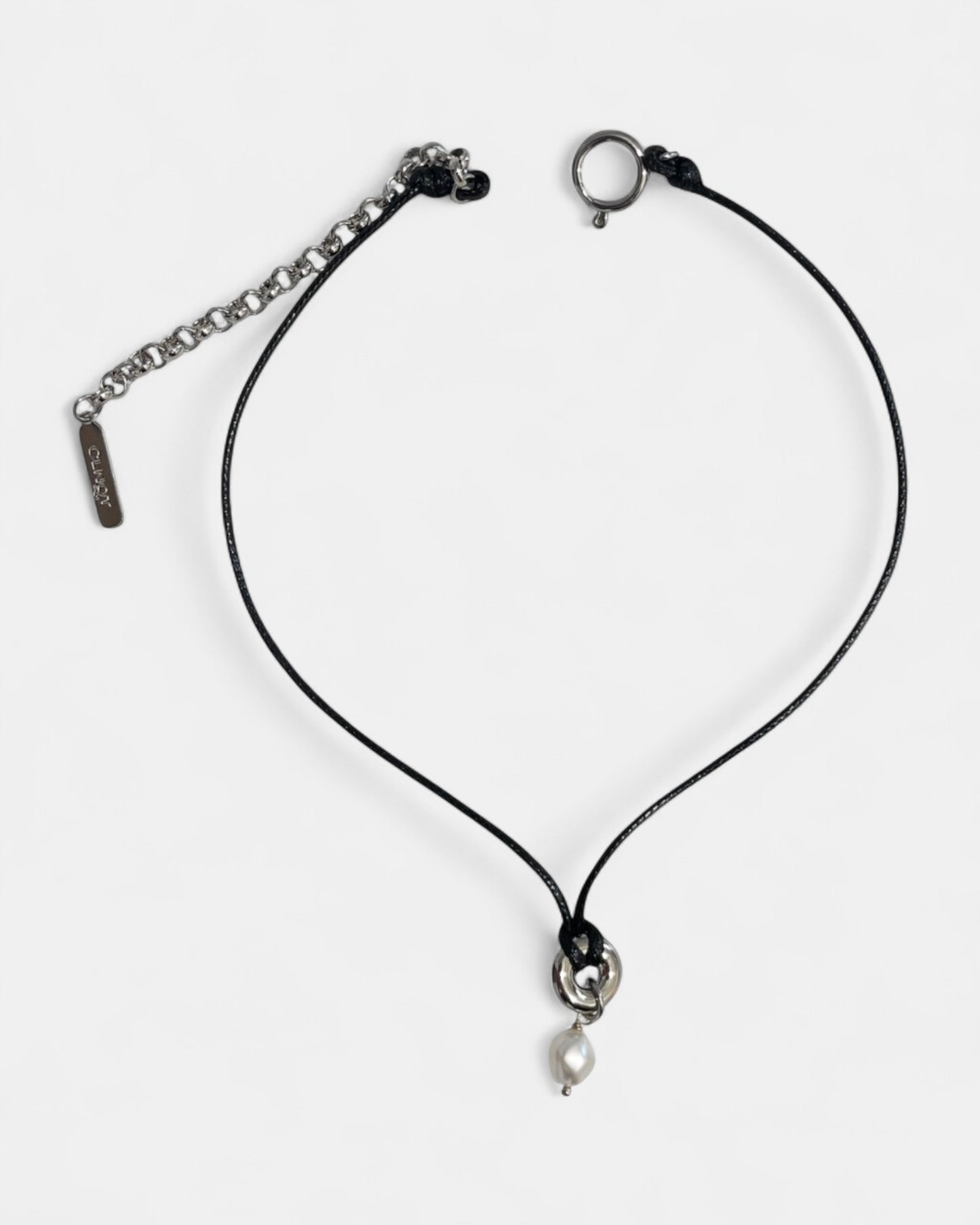 {M.Lu} Justine Clenquet Ethan Choker