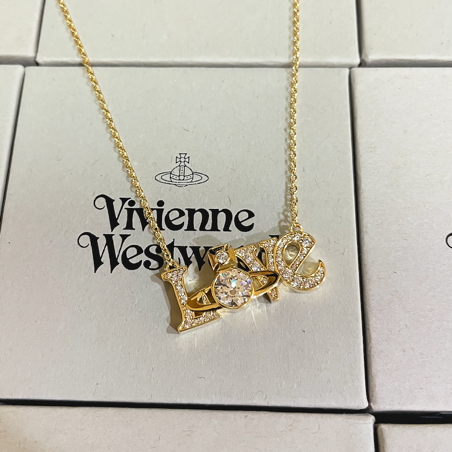 {M.Lu} Vivienne Westwood Roderica Pendant Necklace