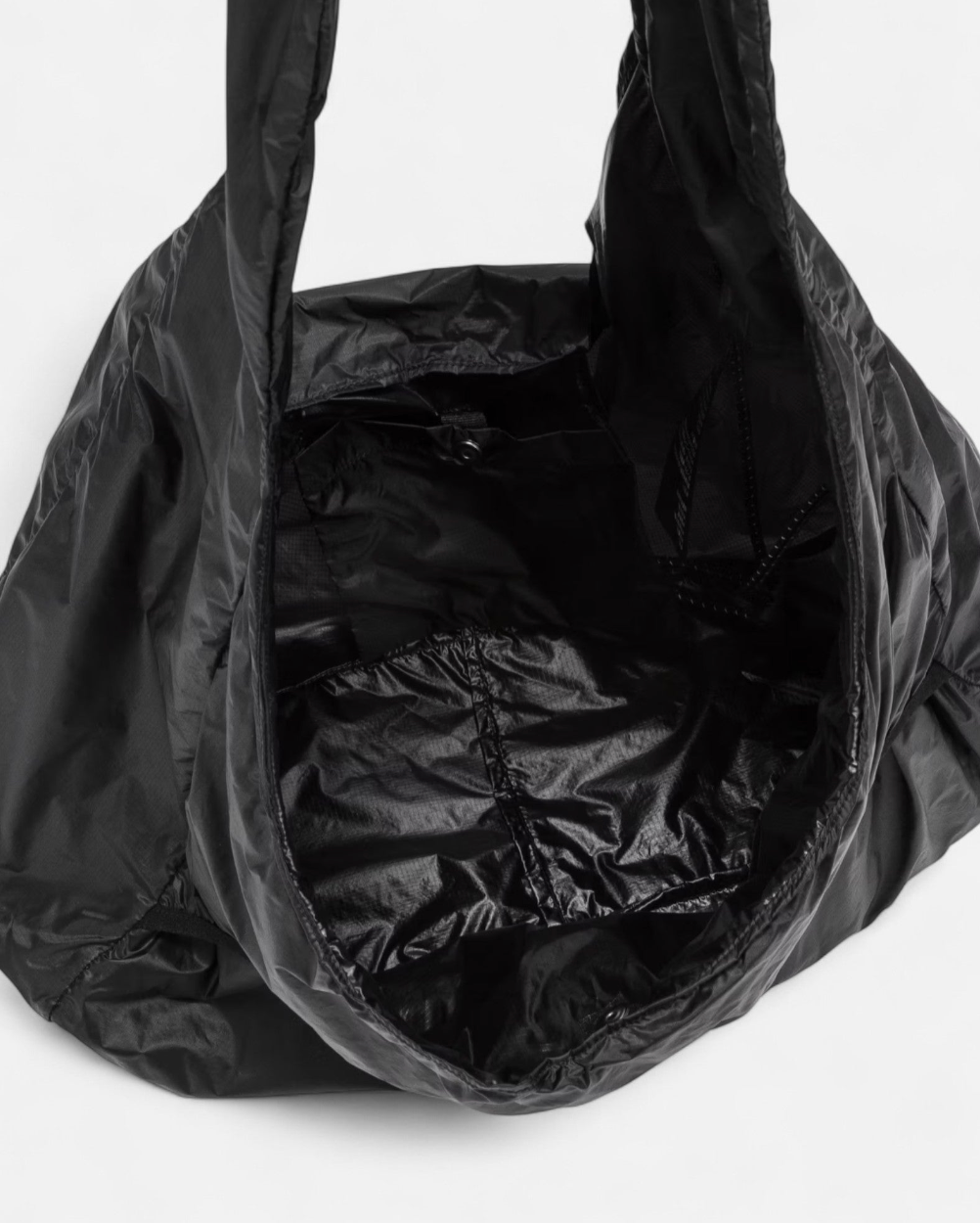 {M.Lu} ROA Laki Packable Knot Shoulder Bag