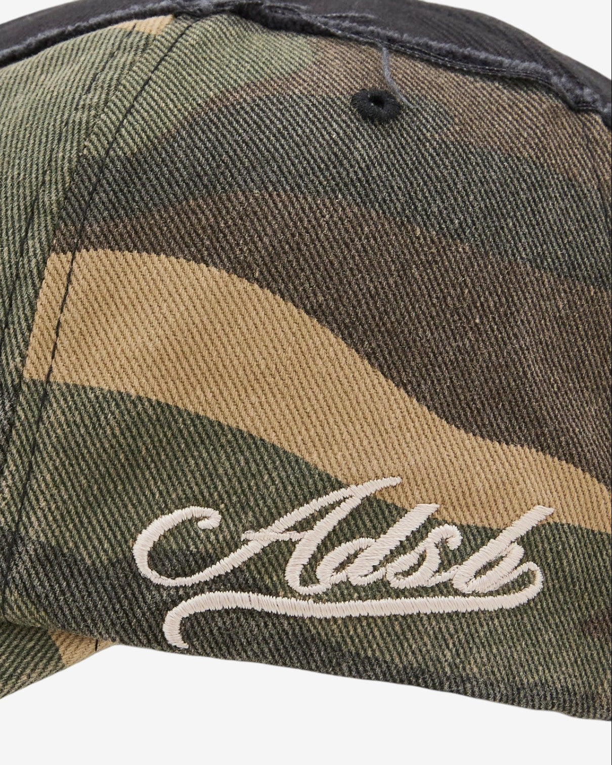 {M.Lu} Anersson Bell Camouflage Split Paneled Cap
