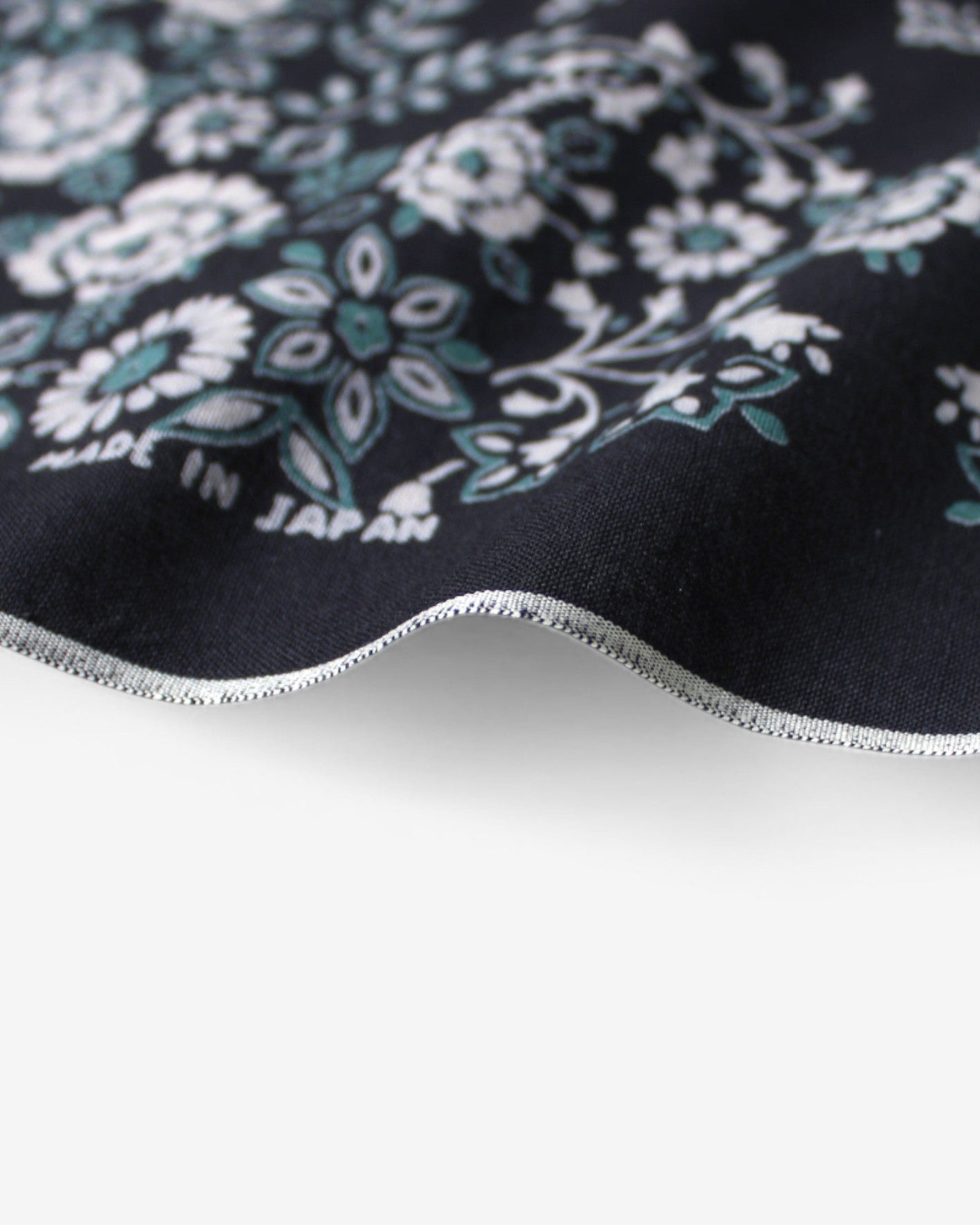 {M.Lu} Kapital Cotton Bandana