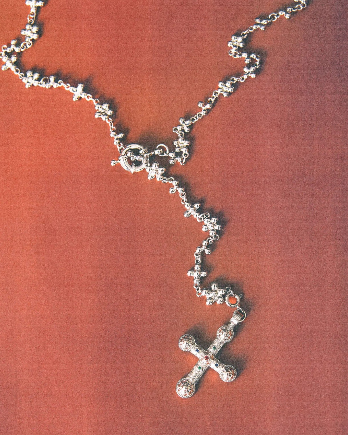 {M.Lu} en route Daisy Molecule Chain