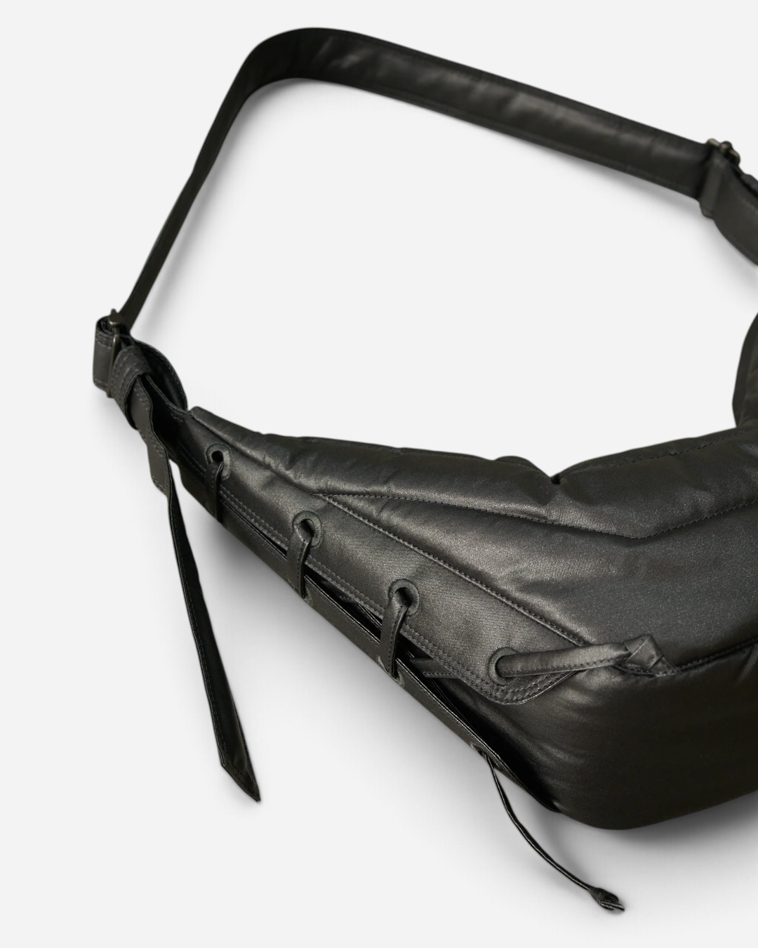 {M.Lu}  Lemaire Small Soft Game Bag Ash Black